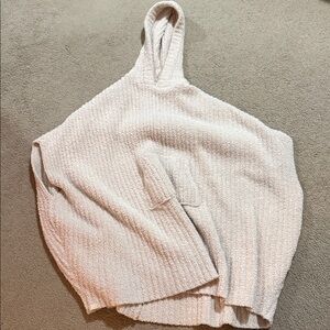 Barefoot Dreams Cozy Cream Blanket Poncho Size 1